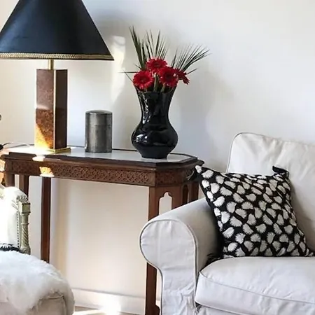 La Petite Amelie アパート エクスレバン