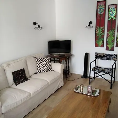 La Petite Amelie Apartment *